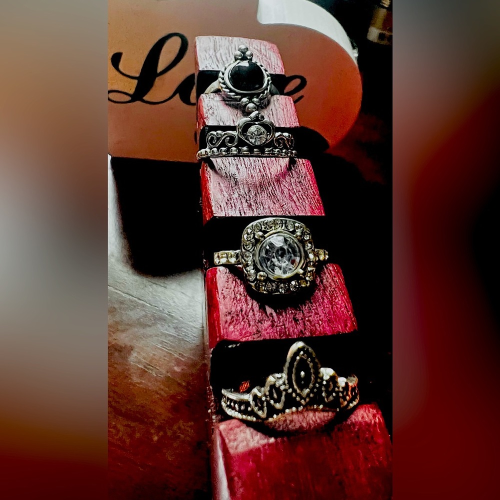 4  European American rings!!!